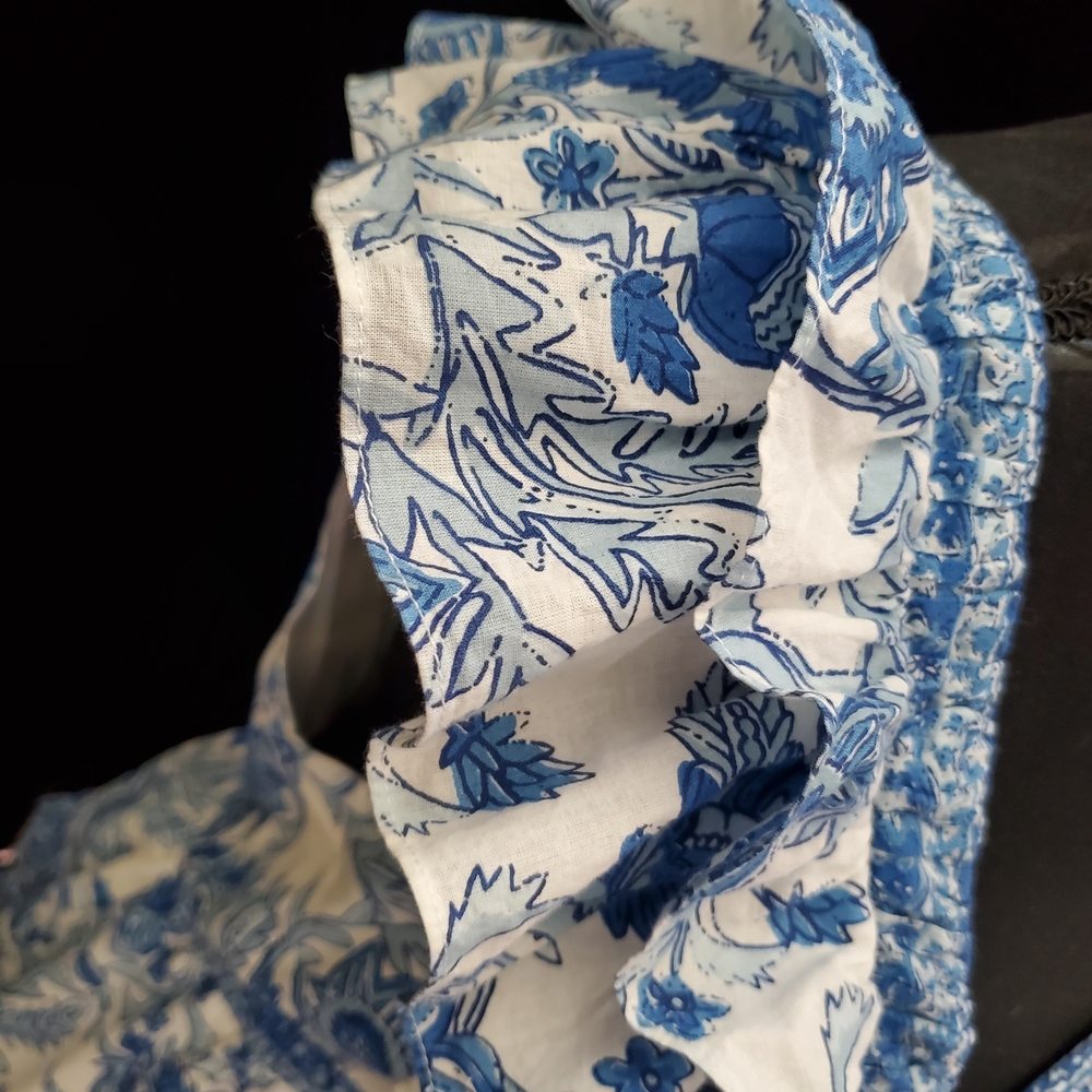 Floral Blue and White Womans Dress - Picture 8 of 8